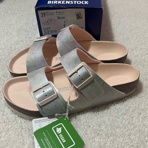 NWT Birkenstock sandals IN BOX